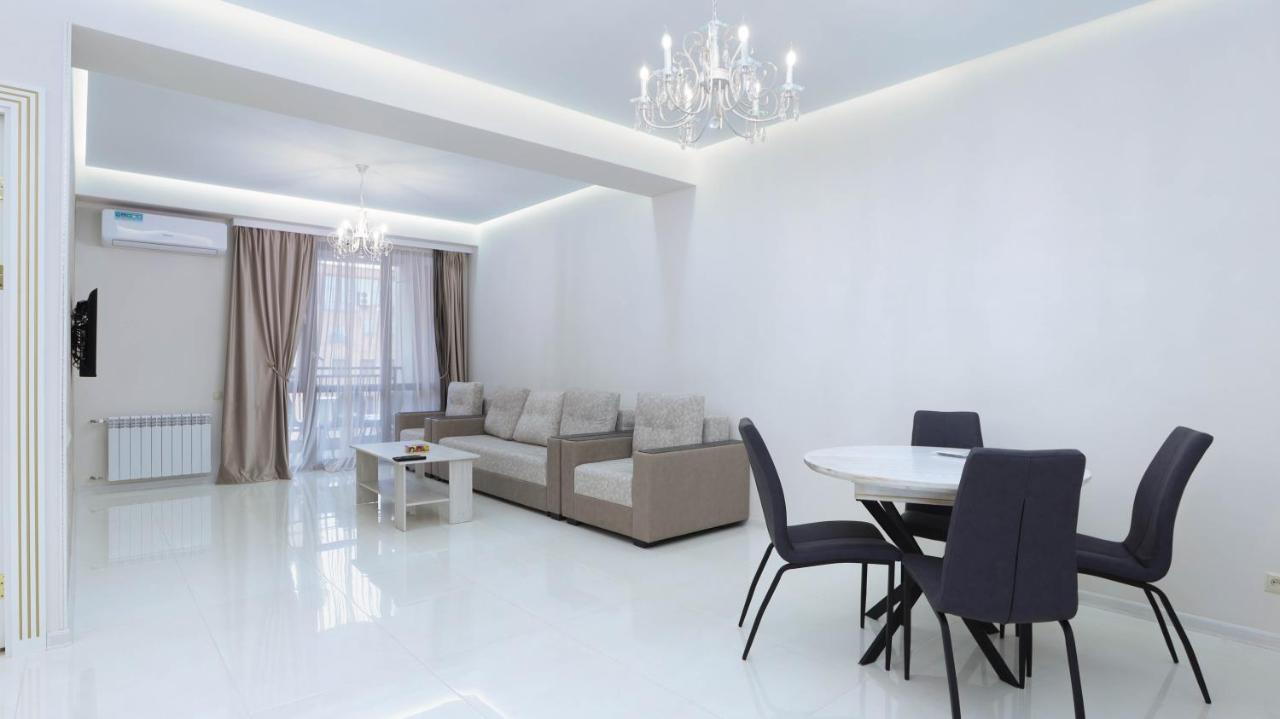 Stay Inn-Apartments On Koghbatsi 16 Erivan Dış mekan fotoğraf