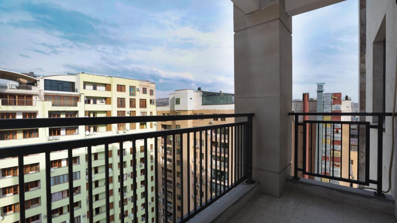 Stay Inn-Apartments On Koghbatsi 16 Erivan Dış mekan fotoğraf