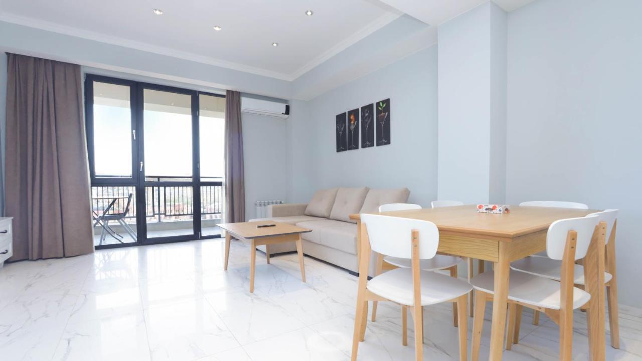 Stay Inn-Apartments On Koghbatsi 16 Erivan Dış mekan fotoğraf