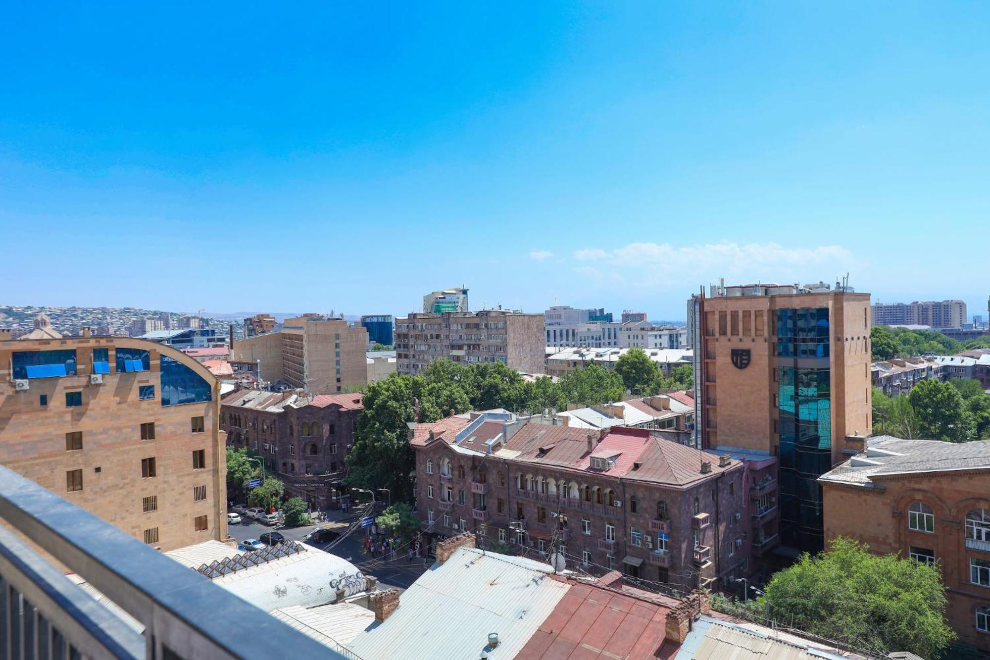 Stay Inn-Apartments On Koghbatsi 16 Erivan Dış mekan fotoğraf