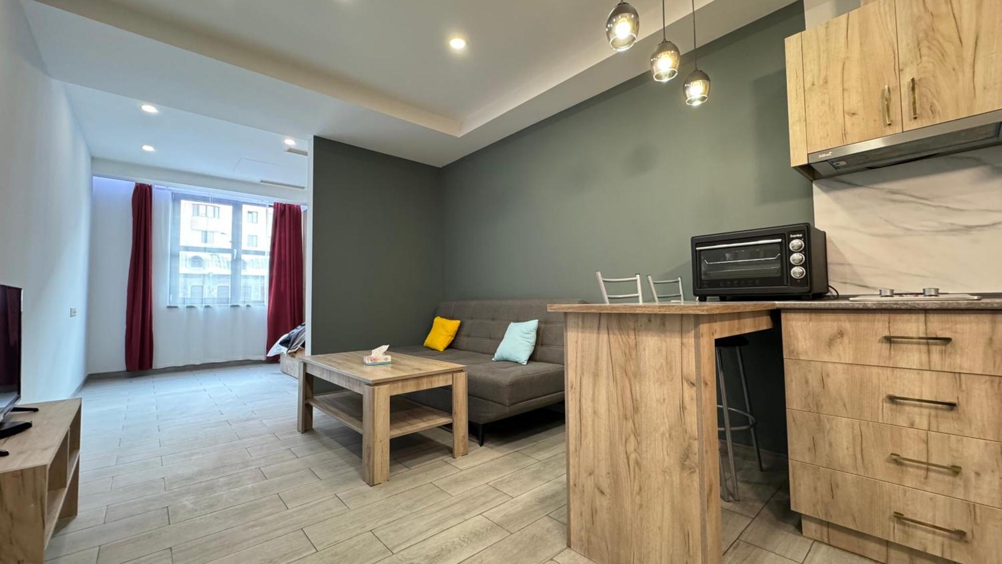 Stay Inn-Apartments On Koghbatsi 16 Erivan Dış mekan fotoğraf
