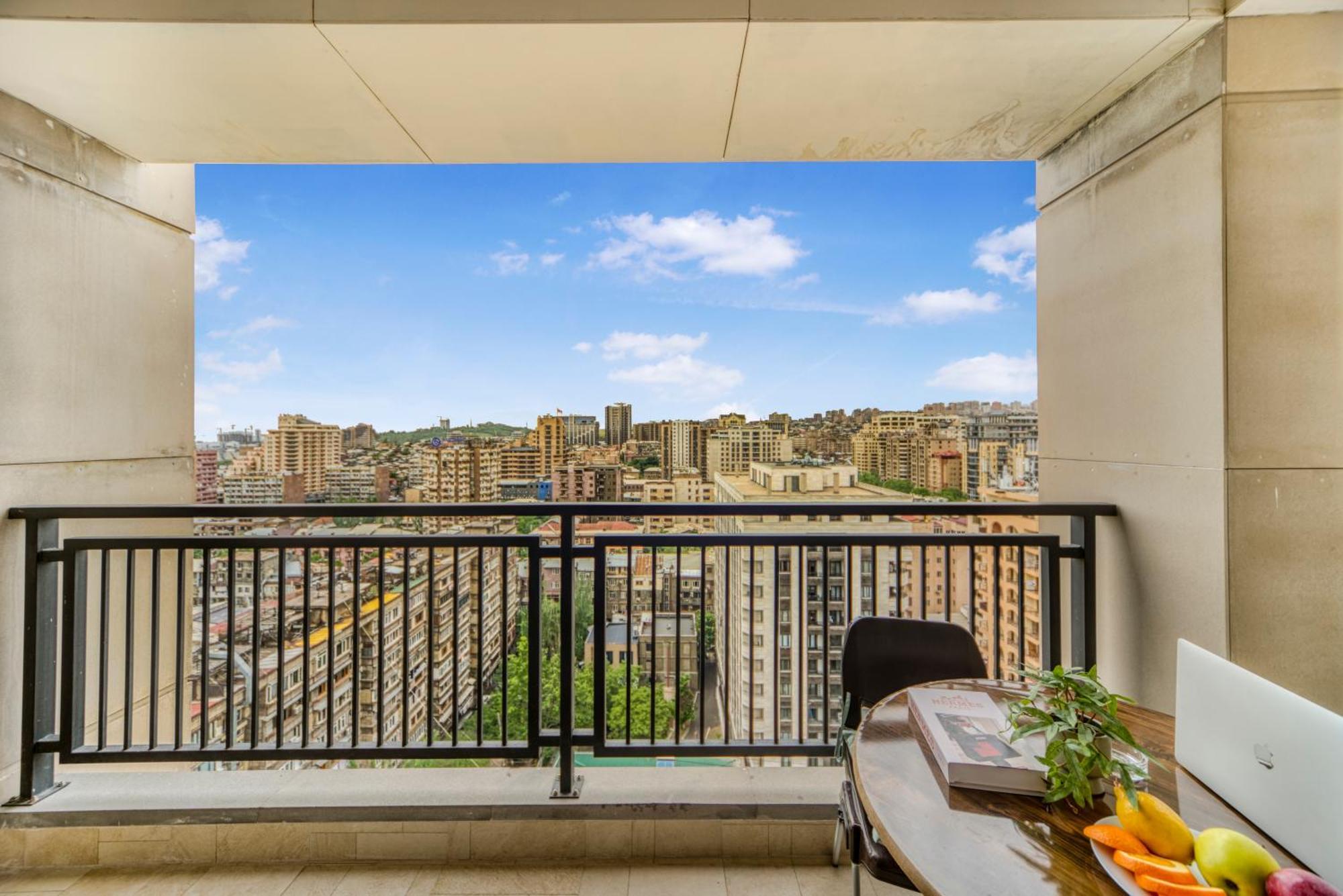 Stay Inn-Apartments On Koghbatsi 16 Erivan Dış mekan fotoğraf